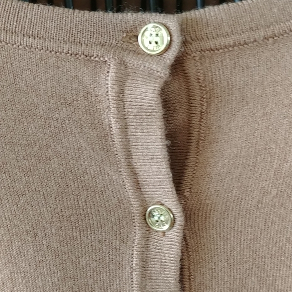 Like New Beige Sweater Cardigan size L "ANNE KLEIN" - Picture 2 of 7